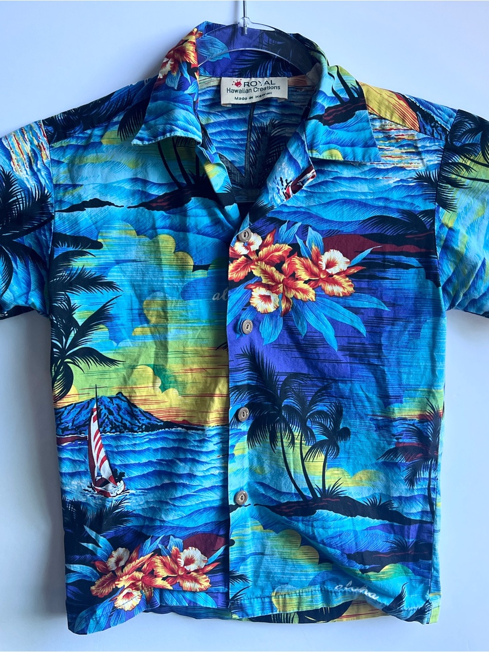 Royal Hawaiian Creations Made In Hawaii Youth S/M Aloha Shirt Tropical Print